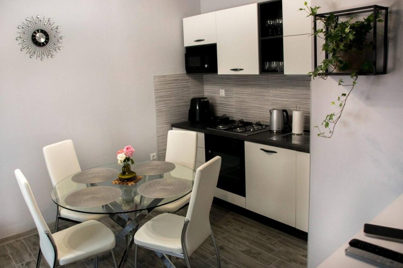 Bruna Apartment *